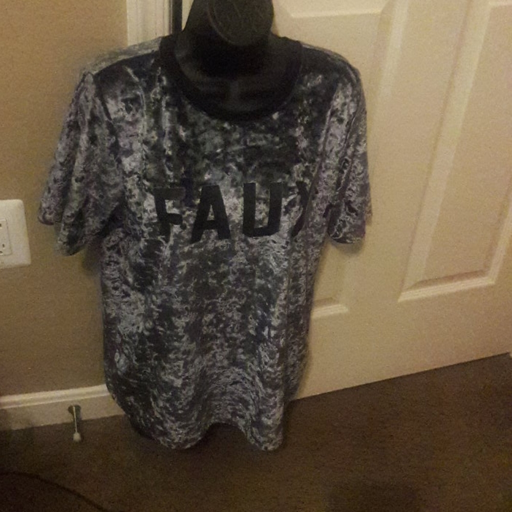 Forever Velour top EUC